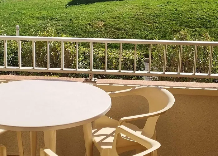 Appartement Spacieux 4 Pers Avec Piscine, à 20m De La - Cap D'agde - Fr-1-607-81 Agde