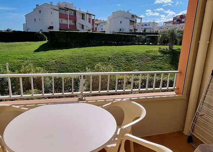 Spacieux 4 Pers Avec Piscine, à 20m De La - Cap D'agde - Fr-1-607-81 *