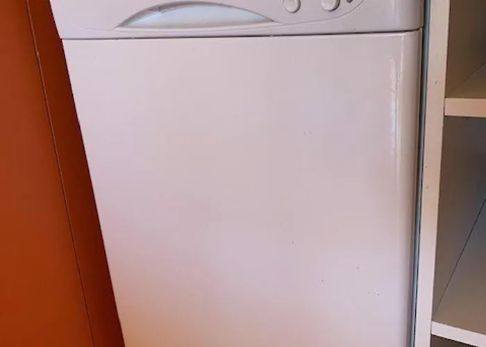 Spacieux 4 Pers Avec Piscine, à 20m De La - Cap D'agde - Fr-1-607-81 * Agde